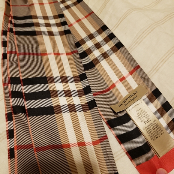 Burberry Accessories - Burberry Castleford Check Silk Skinny Scarf